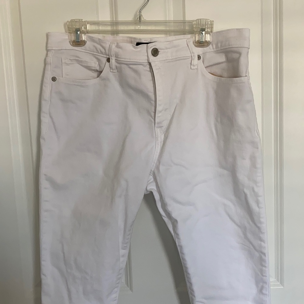 Banana Republic white skinny jeans (32 short)